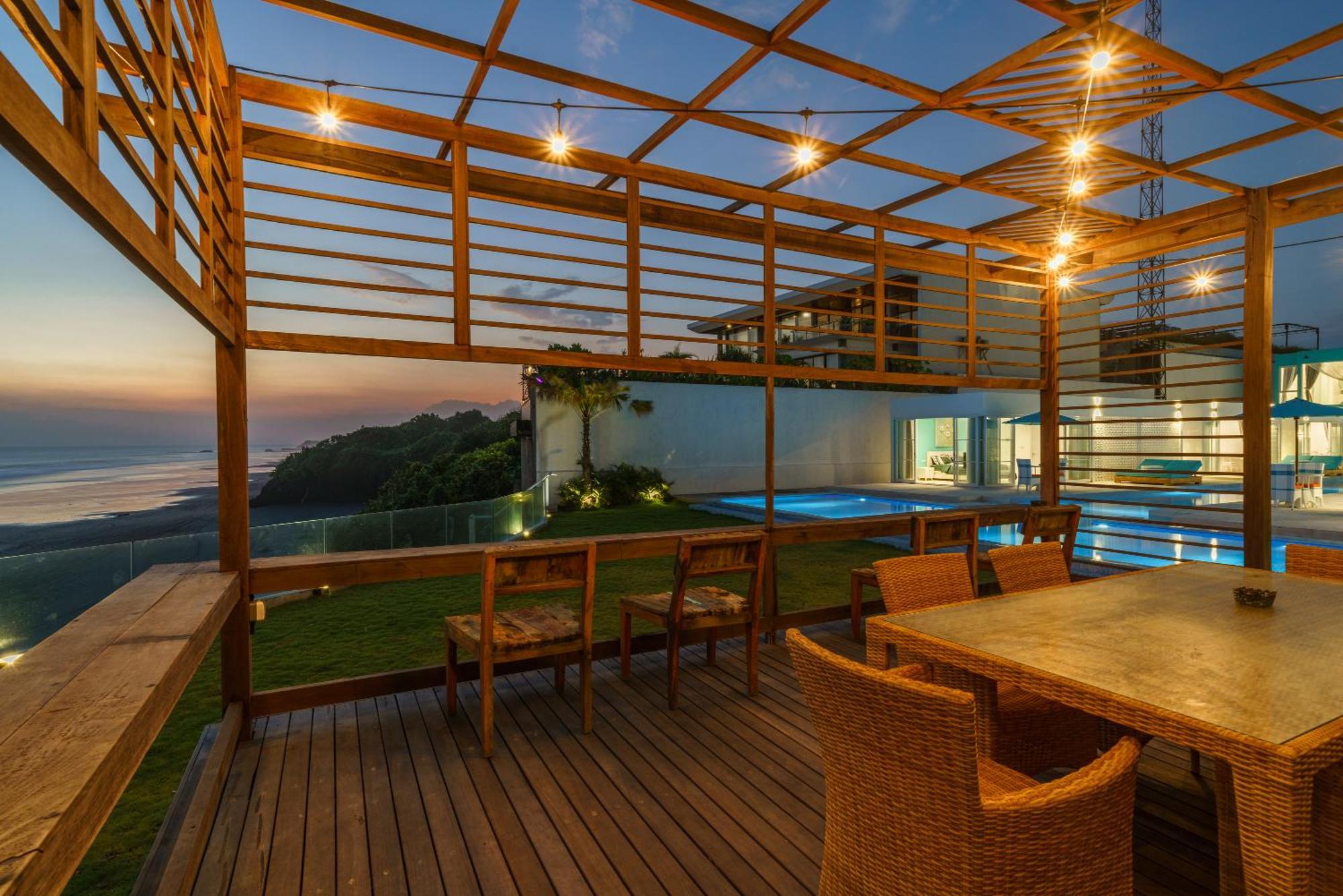 Abian Kapas Beach House Selemadeg Exterior foto